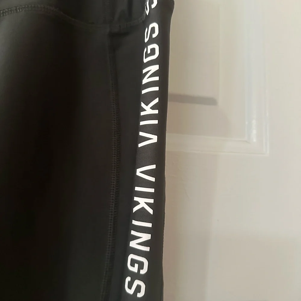 Nike Dri Fit Minnesota Vikings Leggings Women’s.‎ Size XL